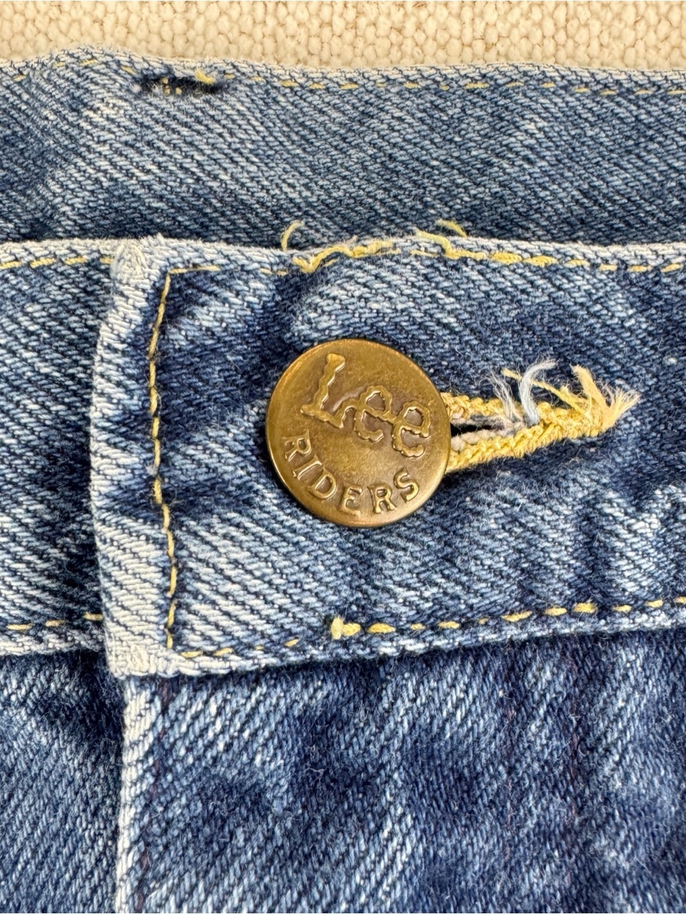 Lee high rise mom jeans pleated front Made in USA Vintage size 12 medium wash - Picture 9 of 16